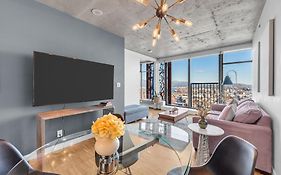 Water Views, 40Th Floor Sub-Penthouse! Entire Condo In The Heart Of Vancouver City Centre