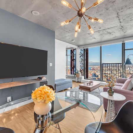 Water Views, 40Th Floor Sub-Penthouse! Entire Condo In The Heart Of Vancouver City Centre Exterior photo
